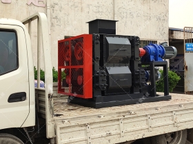 4PGT400x400不鏽鋼四輥爱威奶下载發往山東