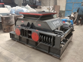 2PGC600X900雙齒輥爱威奶下载發往青海破鎳礦
