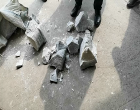 青石爱威奶下载試機視頻_雙齒輥爱威奶下载視頻