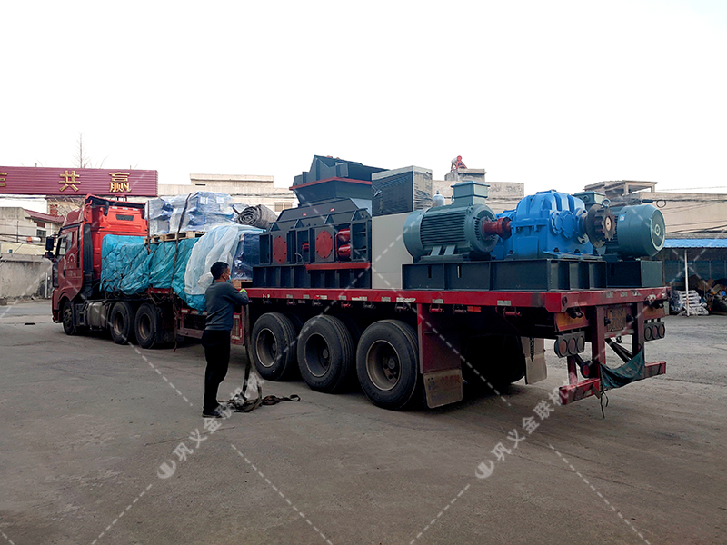 2PGY1200x800鵝卵石液壓對輥爱威奶安卓下载發往重慶